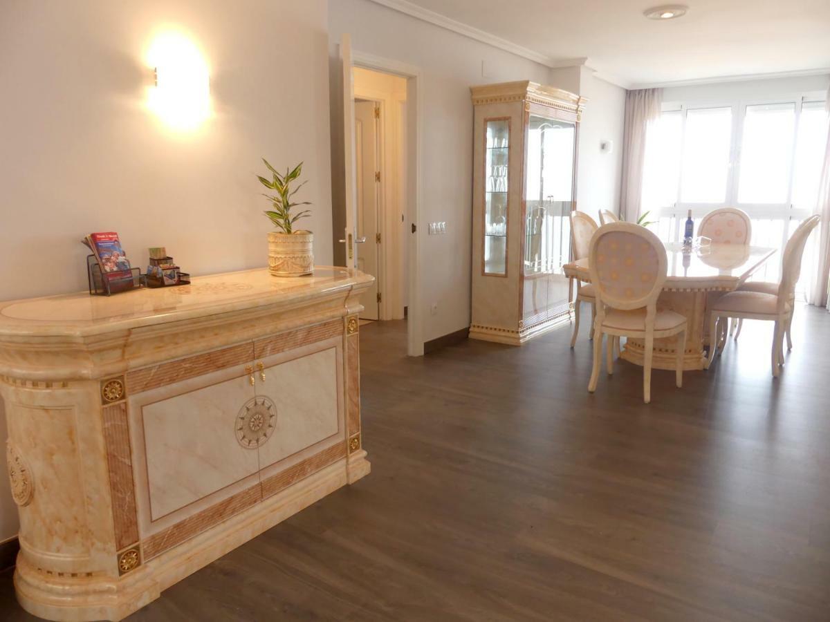 טורמולינוס Duplex La Carihuela 1ª Linea De Playa Apartamento Costa Del Sol מראה חיצוני תמונה